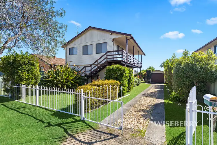 88 Catherine Street, Mannering Park NSW 2259