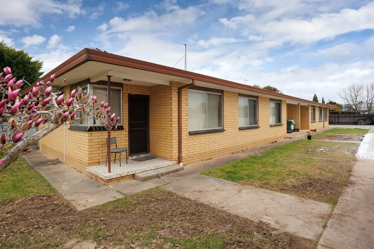 Main view of Homely block of units listing, 1 - 4/13 Chenery Street, Wodonga VIC 3690