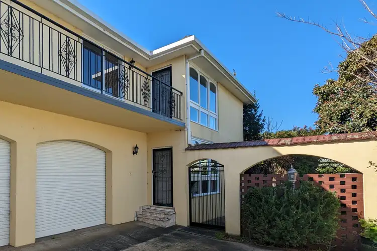 Main view of Homely unit listing, 2/101 Point Nepean Road, Dromana VIC 3936