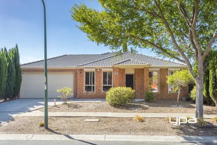 17 Massie Circuit, Sunbury VIC 3429