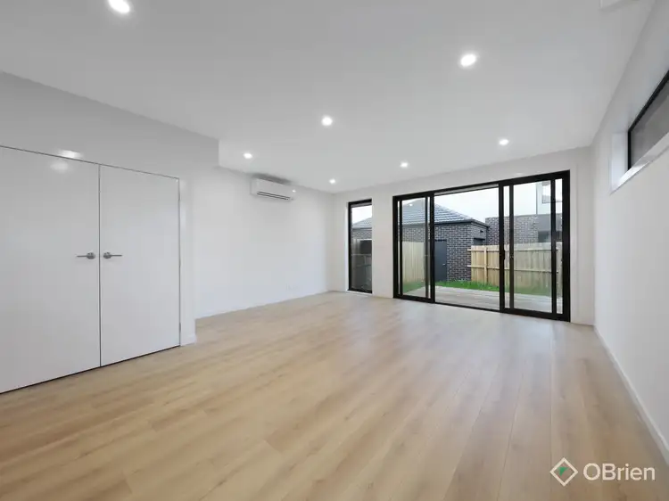 Fourth view of Homely townhouse listing, 2/12 Coane Street, Oakleigh East VIC 3166
