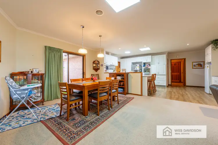 Fifth view of Homely house listing, 8 Uebergang Court, Horsham VIC 3400