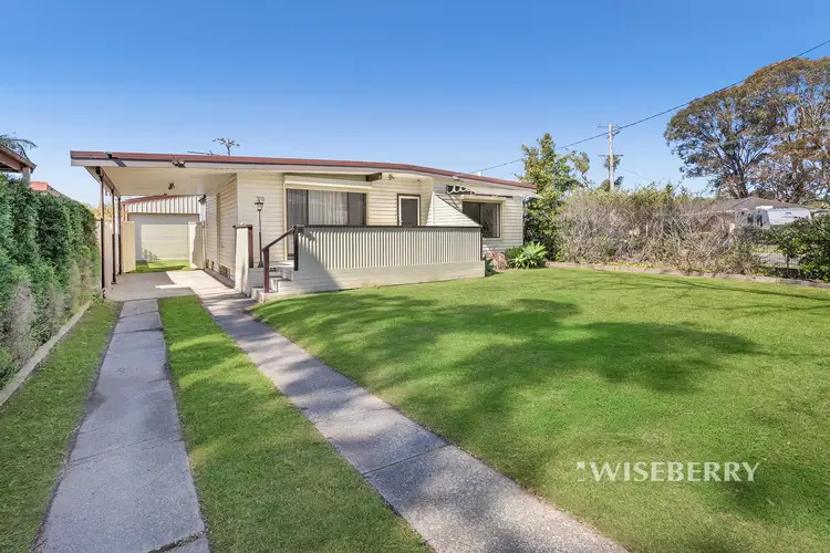 20 Warwick Avenue, Mannering Park NSW 2259