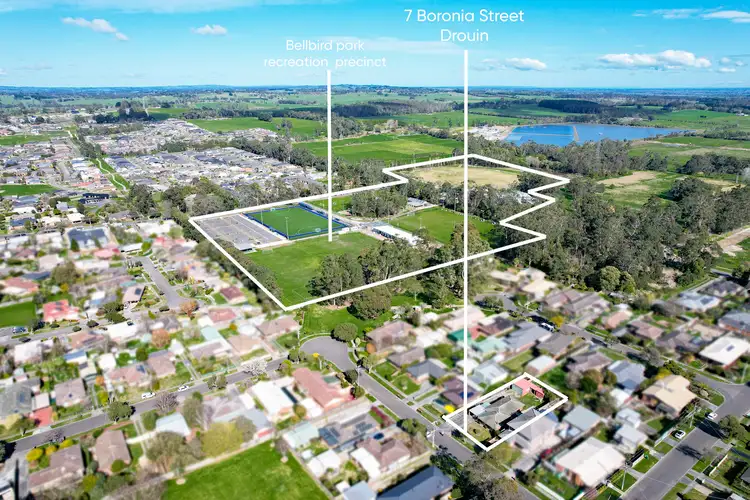 Second view of Homely house listing, 7 Boronia Street, Drouin VIC 3818