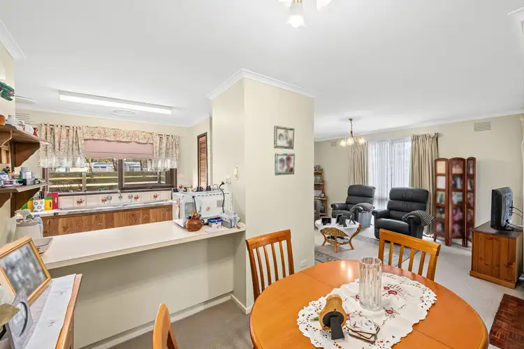 Sixth view of Homely unit listing, 1/218-220 Kay Street, Traralgon VIC 3844