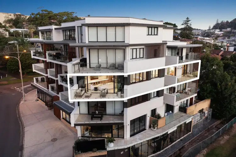 201/10 Pine Tree Lane, Terrigal NSW 2260
