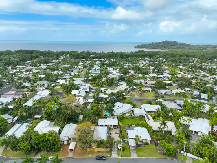16 Frankston Street, Kewarra Beach QLD 4879