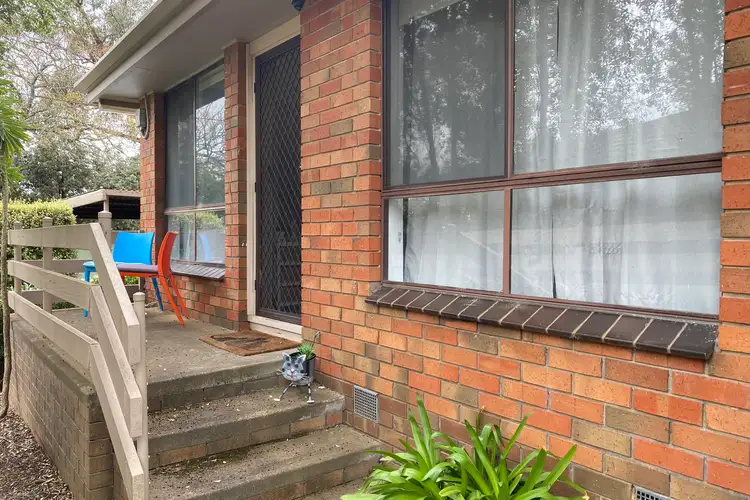 12/10 Simpson Street, Black Hill VIC 3350