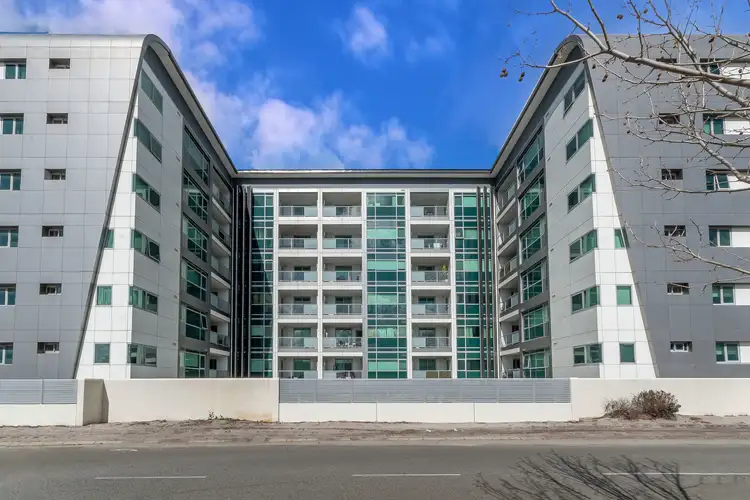 406/17 Malata Crescent, Success WA 6164