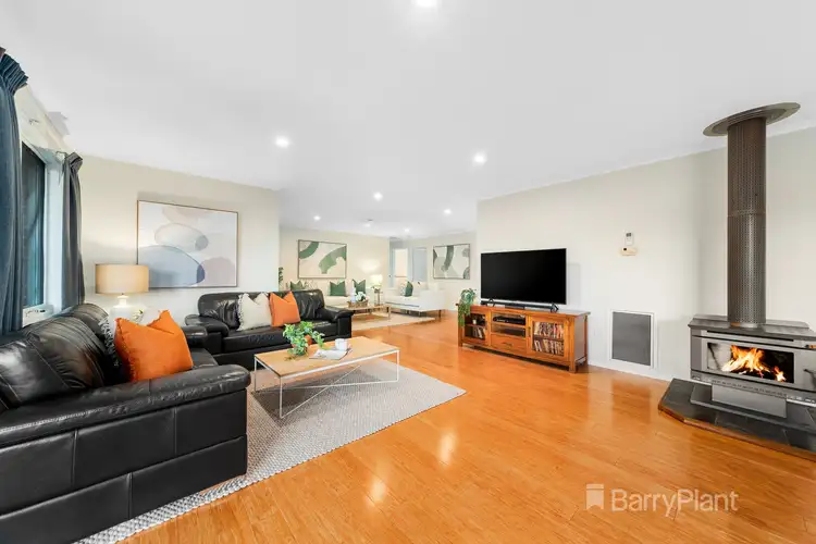 Second view of Homely house listing, 3 Aminya Court, Wantirna VIC 3152