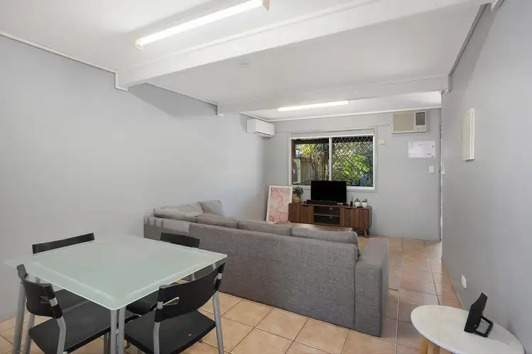 Main view of Homely unit listing, 9/366-370 Rockonia Road, Koongal QLD 4701