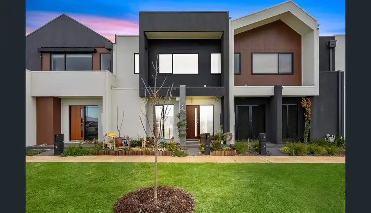 4 McGrath Way, Rockbank VIC 3335