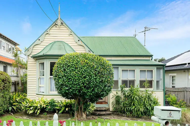 5 Slade Street