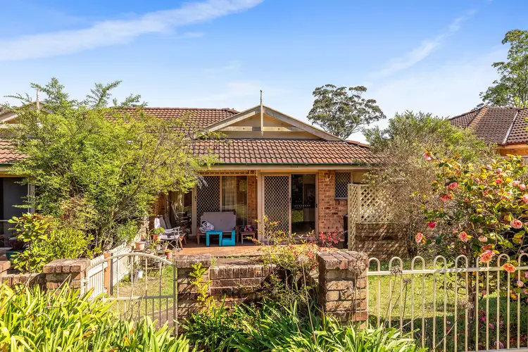 30/12 Kinarra Avenue, Wyoming NSW 2250
