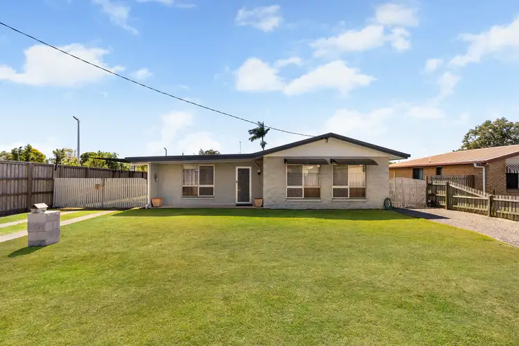 99 Hammond Street, Urangan QLD 4655