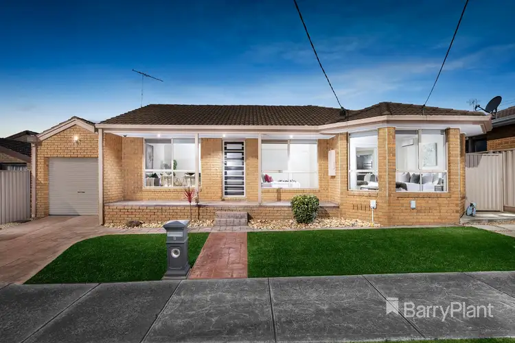8 Denham Place, Mill Park VIC 3082