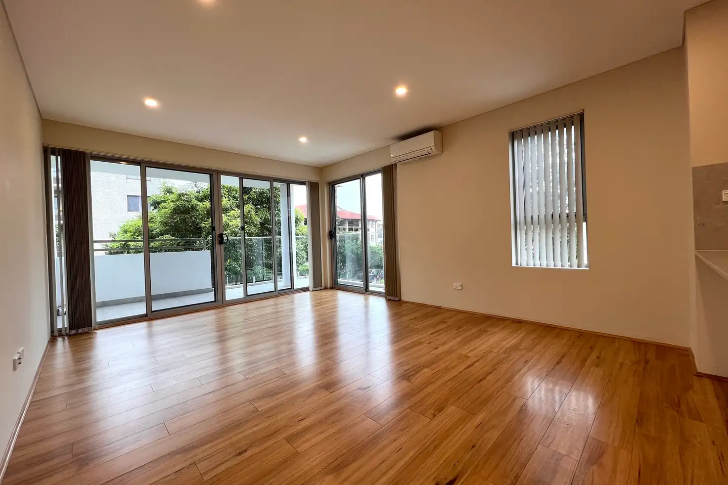 Main view of Homely unit listing, 8/722 Princes Highway, Kogarah NSW 2217