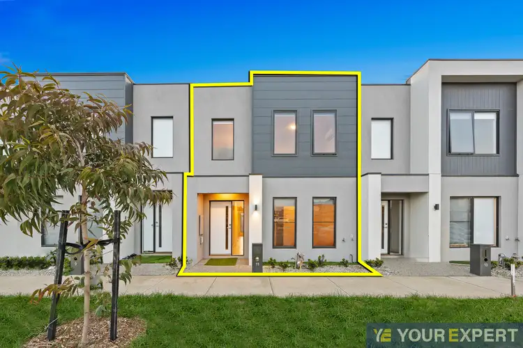 11 Zagros Street, Clyde North VIC 3978