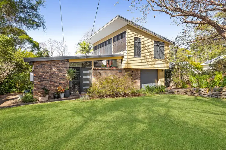 8 Mitchell Crescent, Warrawee NSW 2074