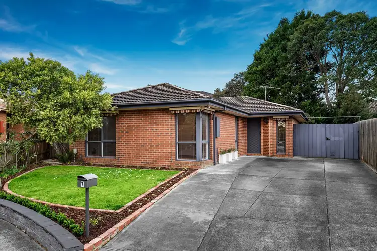 7 Glencairn Place, Mill Park VIC 3082