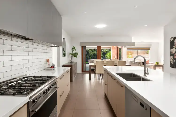 Fifth view of Homely house listing, 8 Sullivan Link, Doreen VIC 3754