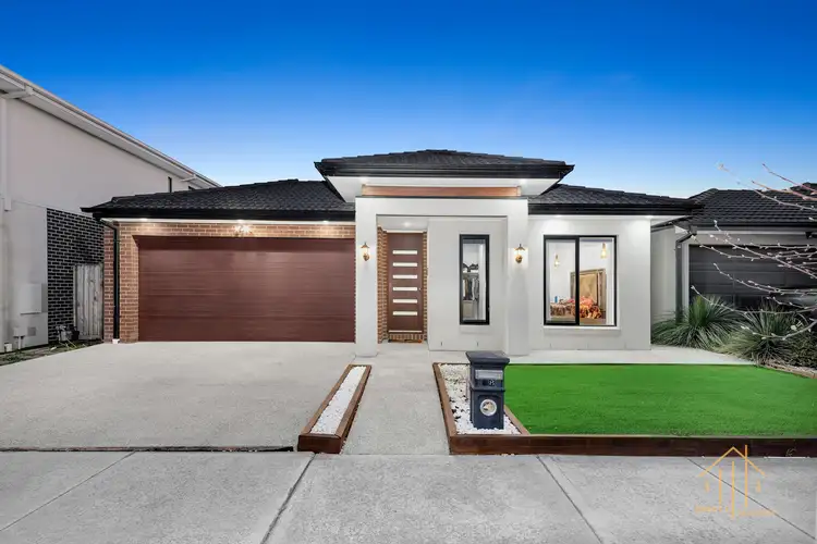 18 Botany Way, Cranbourne East VIC 3977