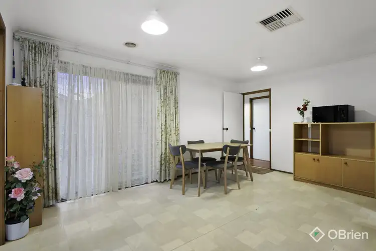 Fifth view of Homely house listing, 4 William Hovell Drive, Endeavour Hills VIC 3802