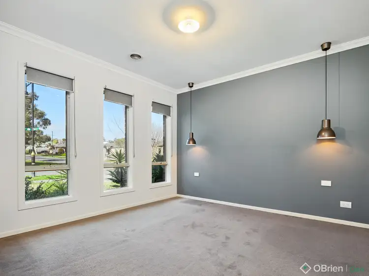 Fifth view of Homely house listing, 27 Rivendale Crescent, Drouin VIC 3818
