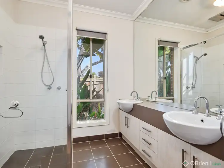 Sixth view of Homely house listing, 27 Rivendale Crescent, Drouin VIC 3818