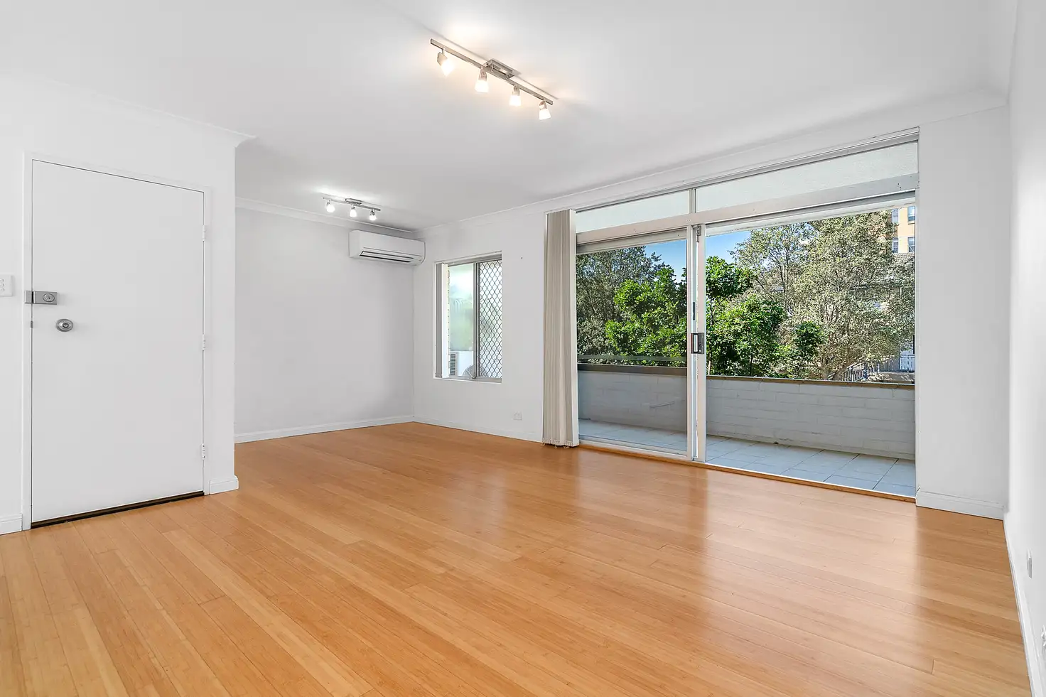 Main view of Homely apartment listing, 3/80 Dee Why Parade, Dee Why NSW 2099