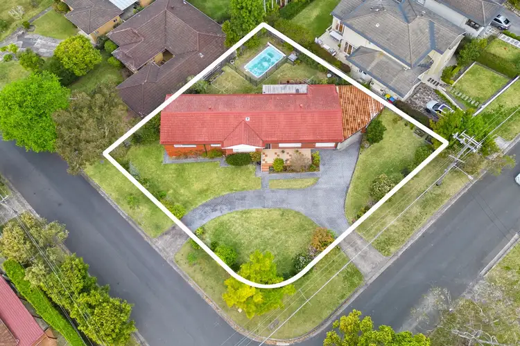 5 Roma Road, St Ives NSW 2075