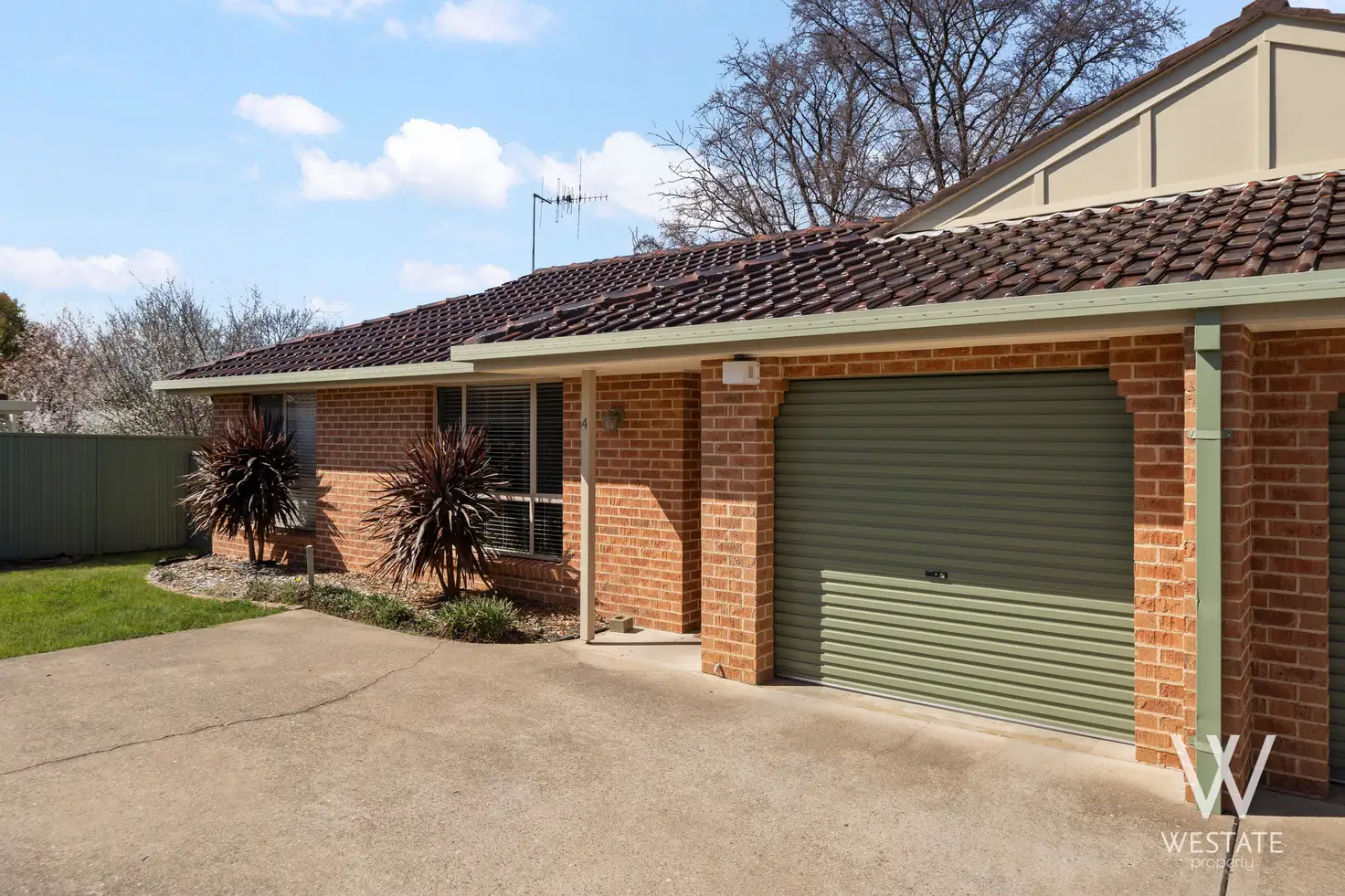 Main view of Homely unit listing, 4/237 Lambert Street, Bathurst NSW 2795