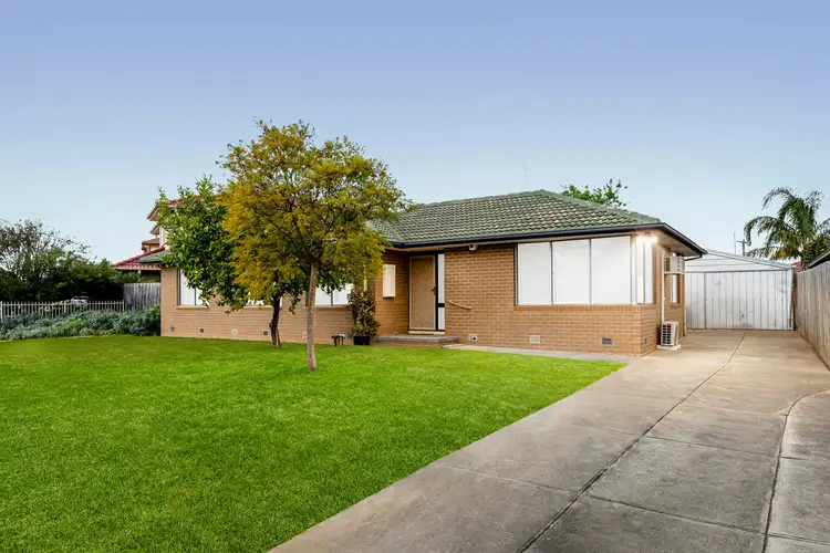 16 Shoalhaven Street, Werribee VIC 3030