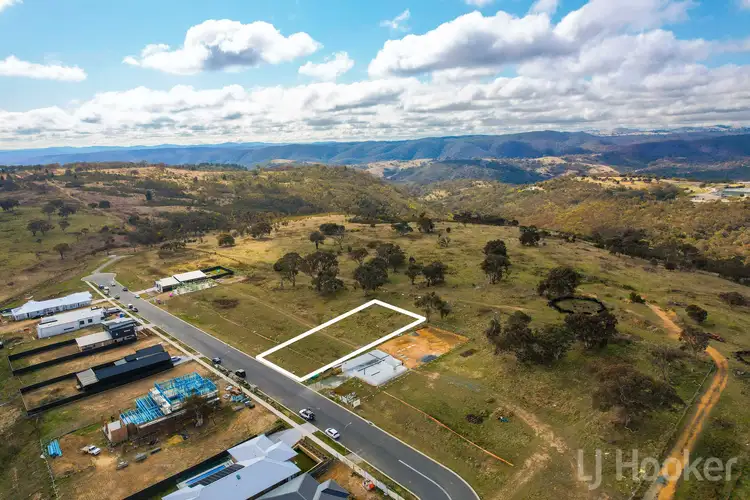 10 Chimney Rise, Googong NSW 2620