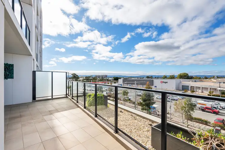 305/18 Cecil Avenue, Cannington WA 6107
