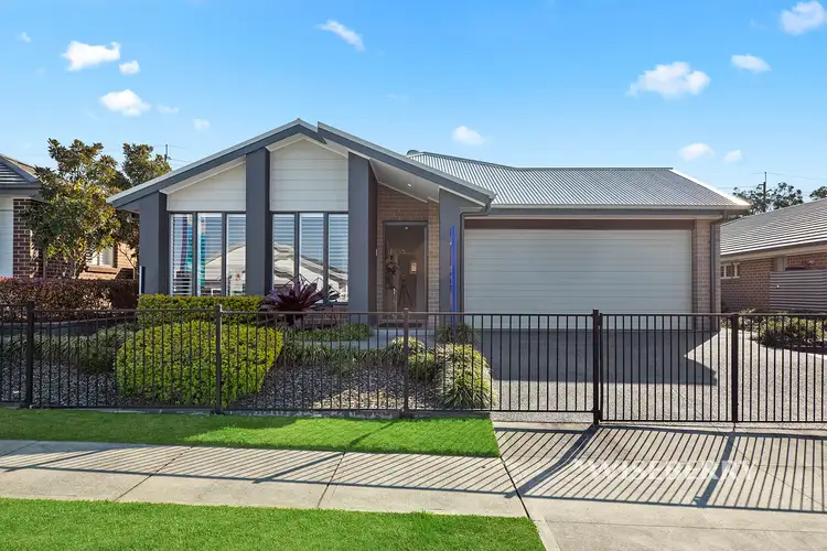 14 Scarlett Close