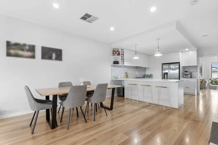 21 Marylou Court, Delahey VIC 3037