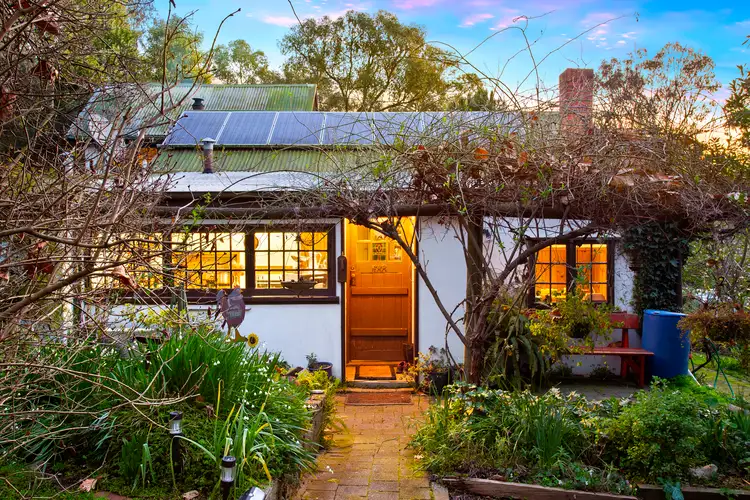 1066 Sandy Creek Road, Sandy Creek VIC 3695