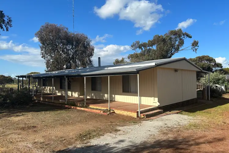 9 Aubrey Road, York WA 6302