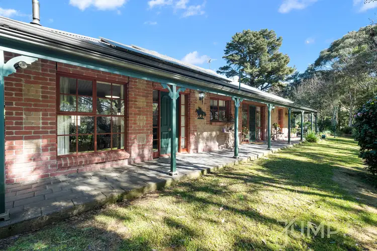 17 Tregarthen Road, Summertown SA 5141
