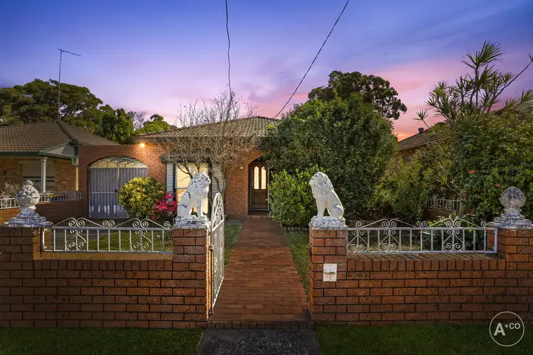 4 Livingstone Avenue, Botany NSW 2019
