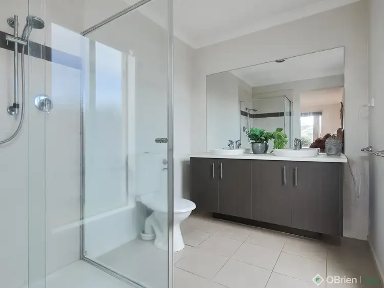 Third view of Homely house listing, 33 Lyndhurst Square, Drouin VIC 3818