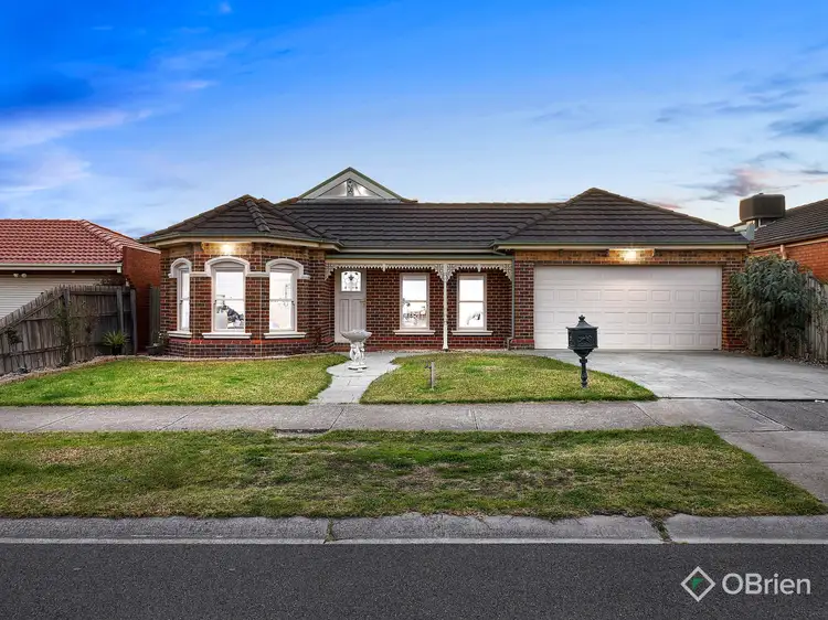 17 Cassinia Close, Delahey VIC 3037