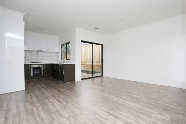 Sixth view of Homely unit listing, 8 Stenocarpus Drive, Doveton VIC 3177