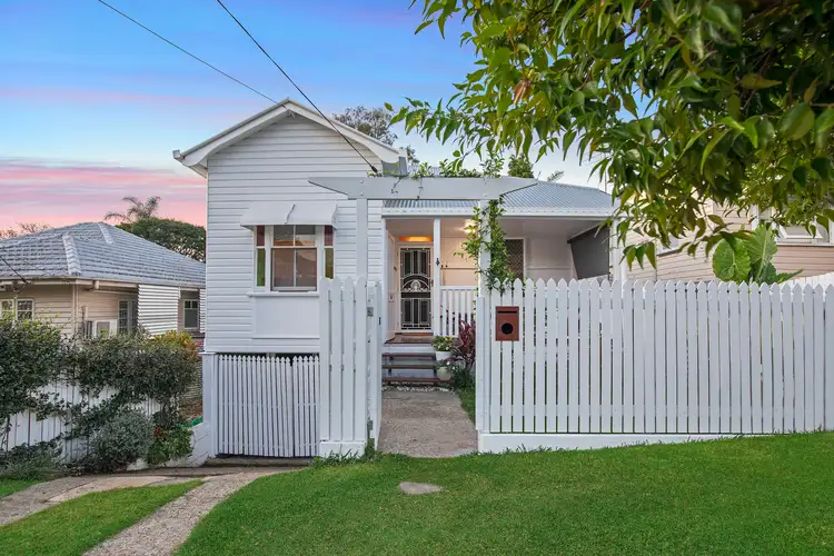 30 Price Street, Wooloowin QLD 4030