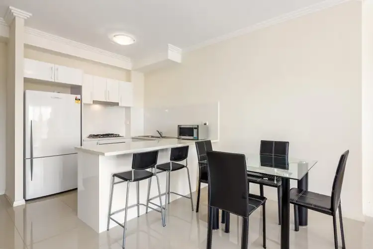 77/24 Lachlan Street