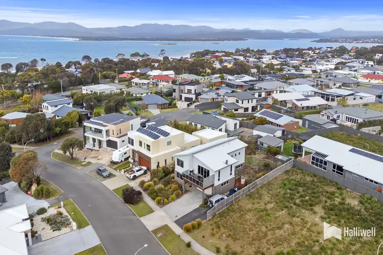 5 Chardonnay Drive, Hawley Beach TAS 7307