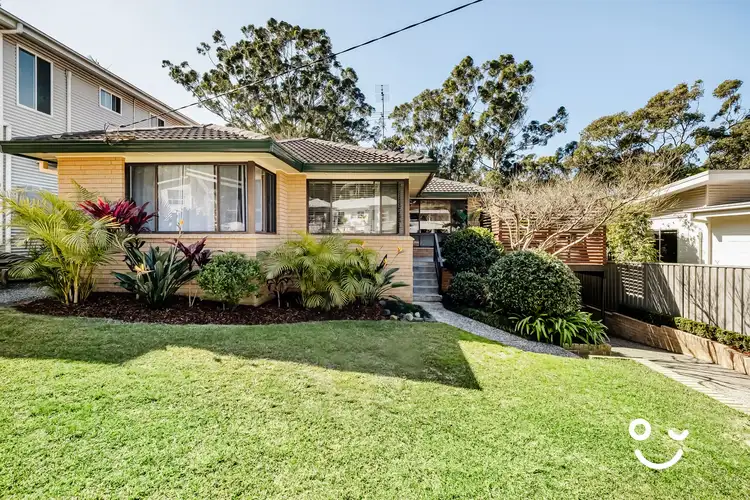 35 Stephen Drive, Woonona NSW 2517