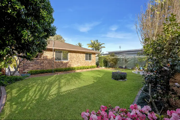 2/4 Rothwell Street, Woy Woy NSW 2256