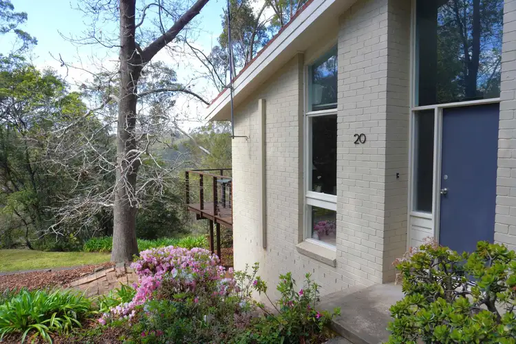 20 Paul Close, Hornsby Heights NSW 2077